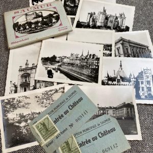 Fotopostales y dos entradas originales de Saumur