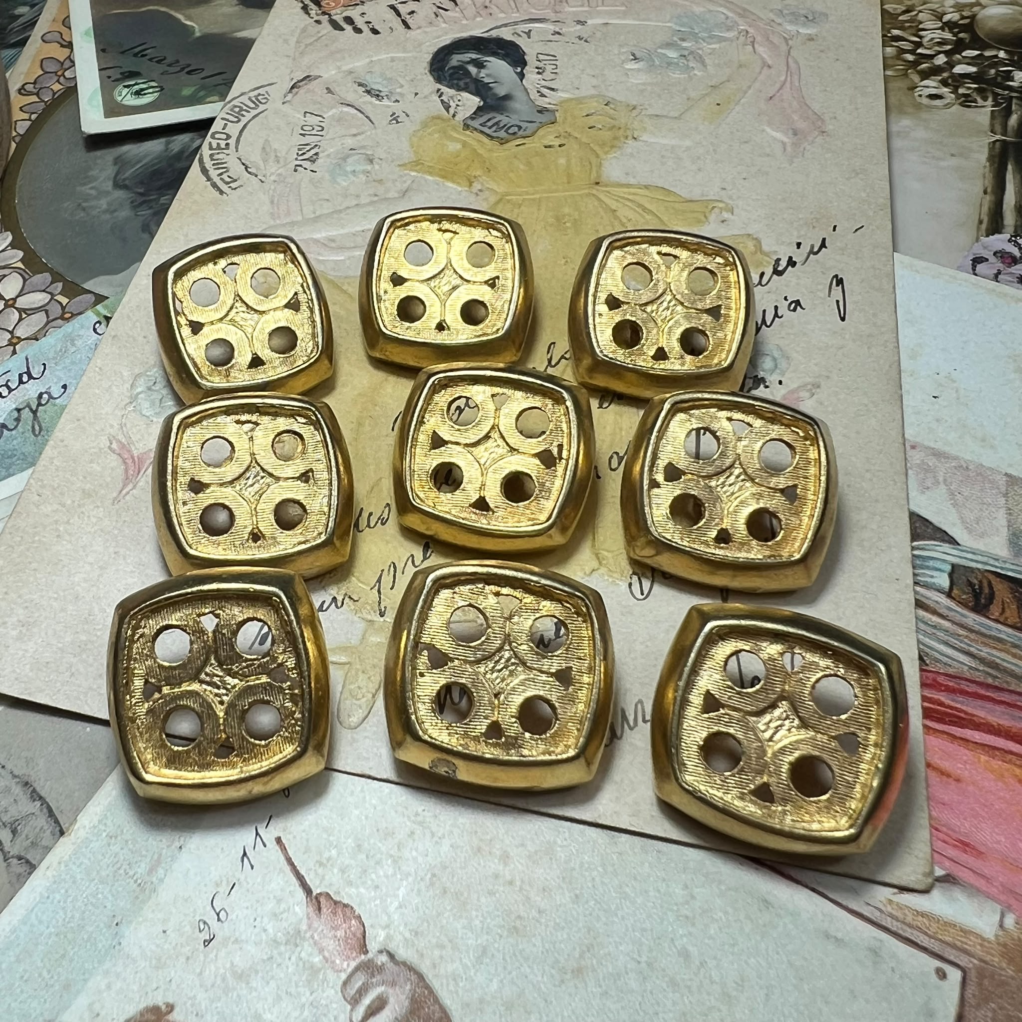 6 unidades de 2cm Metalicos