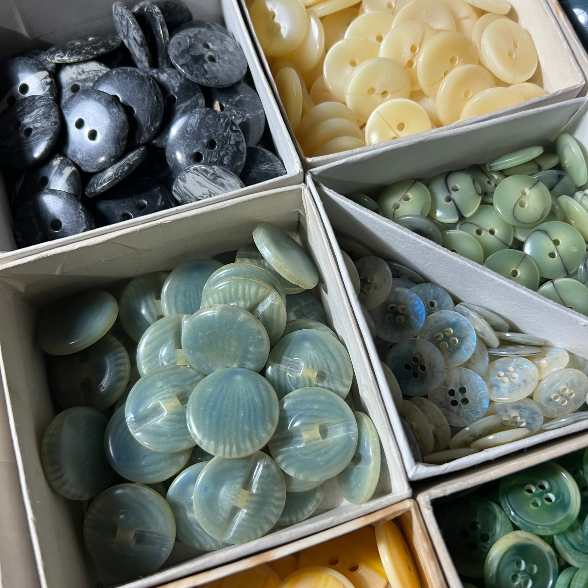 Caja con 760 unidades - Imagen 11