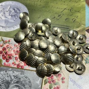 25 unidades de 1.1cm metalicos